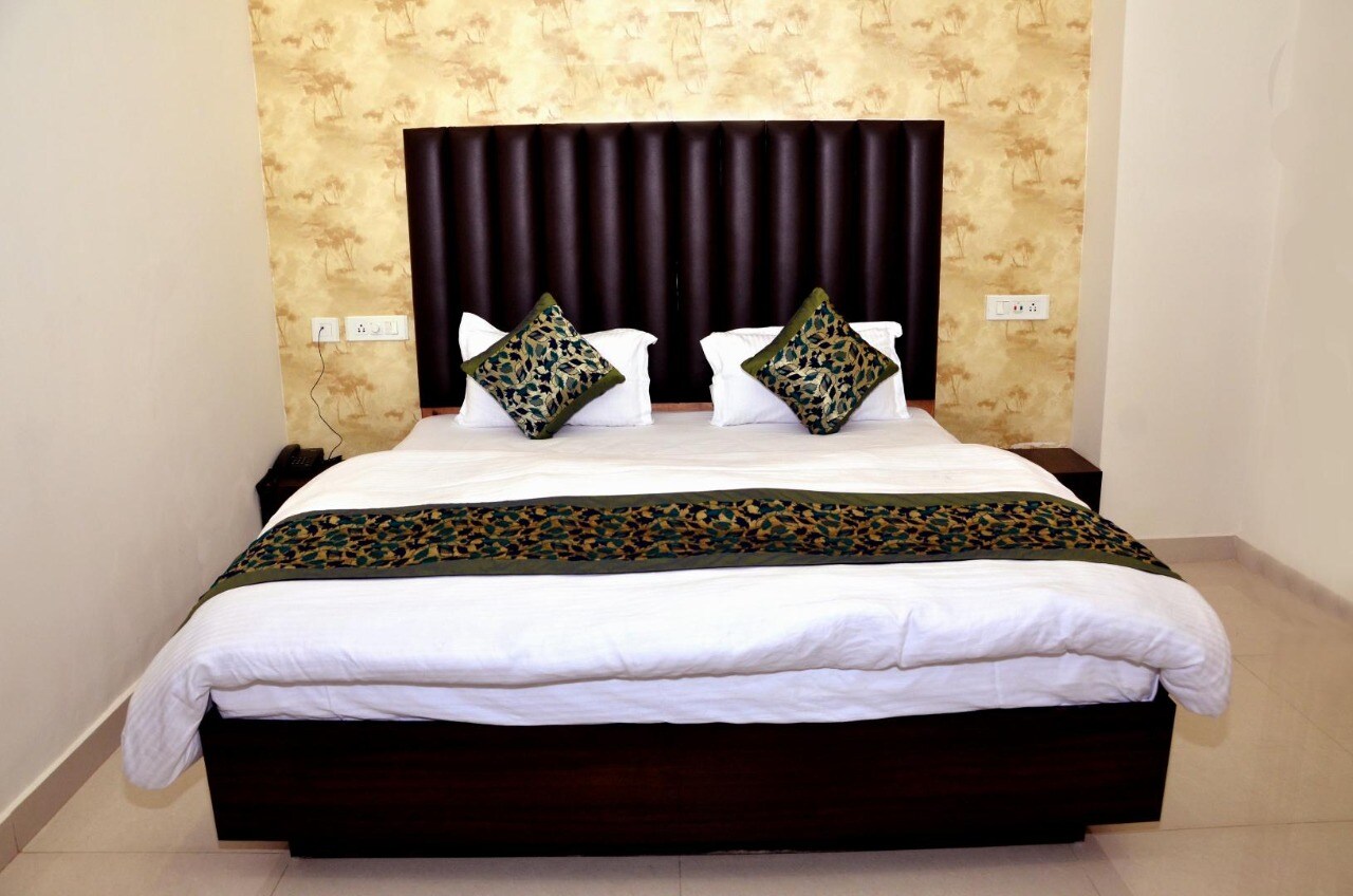 Hotel Golden Residency - Tap to explore photos
