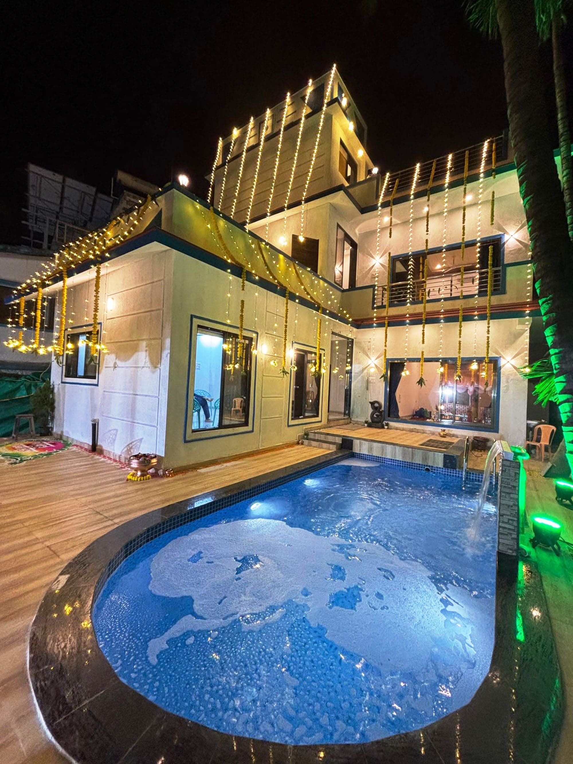 Royal Farm Villa 4 BHK - Tap to explore photos