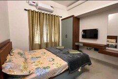 Rock finch Holiday homes