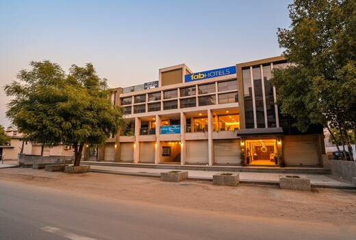 FabHotel Relax - Opp. Hotel Leela