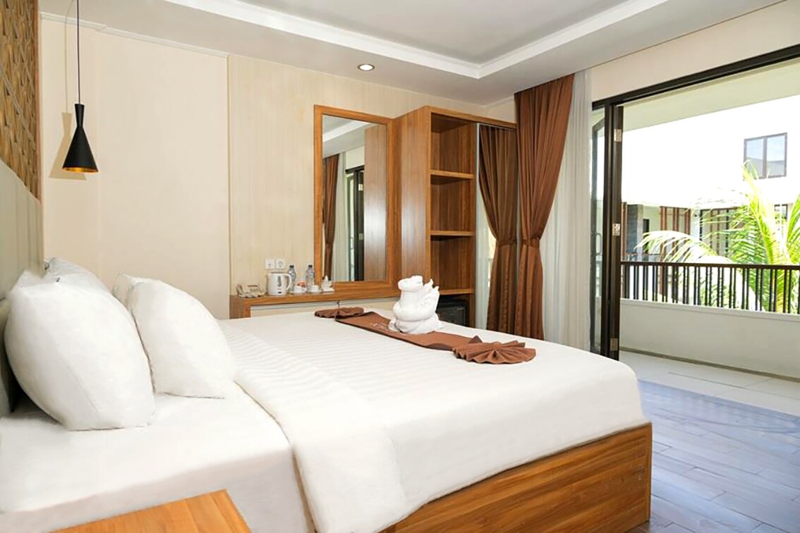 Swiss-Belinn Seminyak - Tap to explore photos
