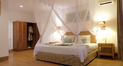Seminyak Paradiso Hotel Bali Room Type - Junior Suite Bungalow