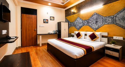 Hotel Kingdom Palace Room Type - Deluxe Room