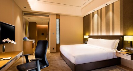 DoubleTree by Hilton Hotel Chongqing Nan'an Room Type - KING DELUXE ROOM