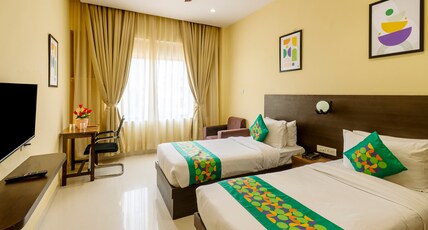 Treebo Little Budhha Room Type - Deluxe Room