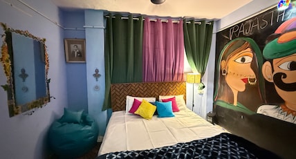 Ghumakkad | Home for every Explorer Room Type - Deluxe Double Room