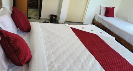 PPH Living Jai Maruthi Boarding & Lodging Room Type - Double Room