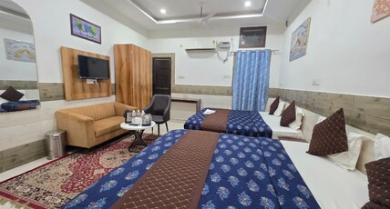 HOTEL GATEWAY OF KASHI Room Type - FAMILY DELUXE ROOM