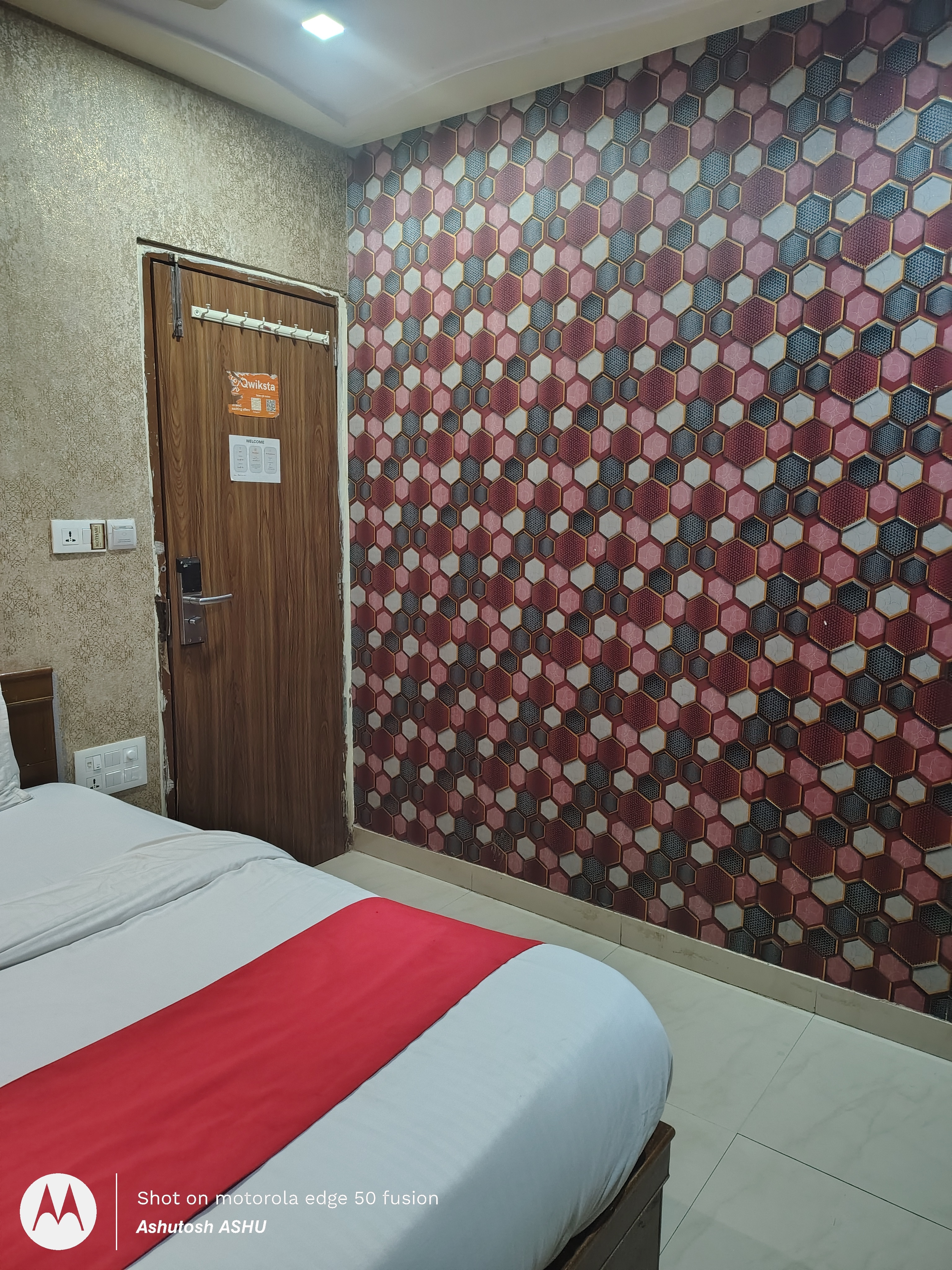 Hotel New Aadya International - Tap to explore photos