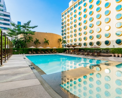 Holiday Inn Bangkok Silom - Tap to explore photos
