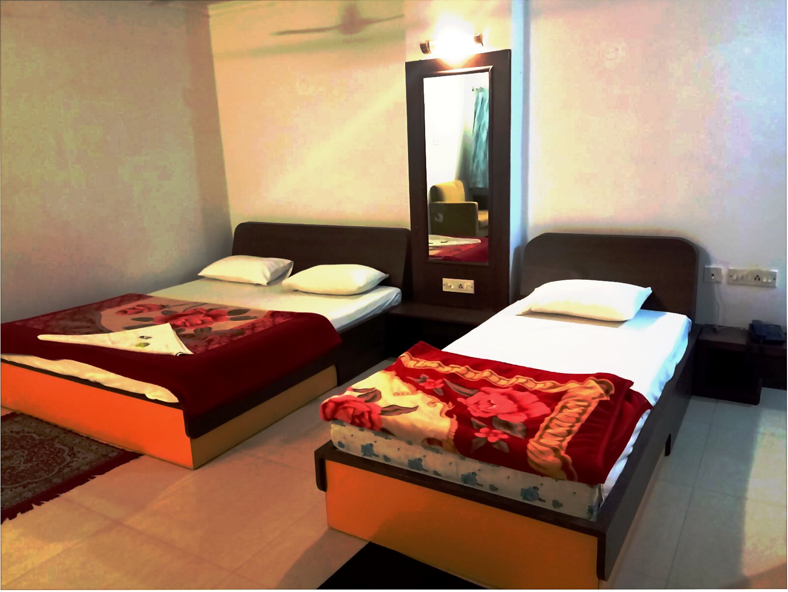 Hotel MTM - Tap to explore photos