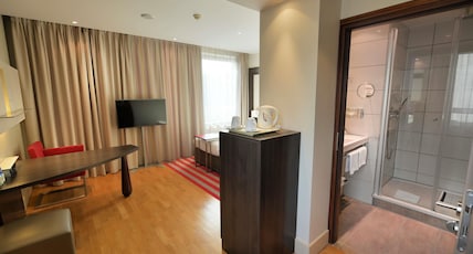 Mercure Warszawa Grand Room Type - Classic double room with two single beds