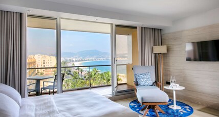 Radisson Blu Hotel, Nice Room Type - Bay View Suite - Terrace