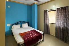 Sai Palace | Rooms & Caretaker