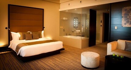 Southern Sun Abu Dhabi Room Type - Executive room 1 King Bed - Smoking