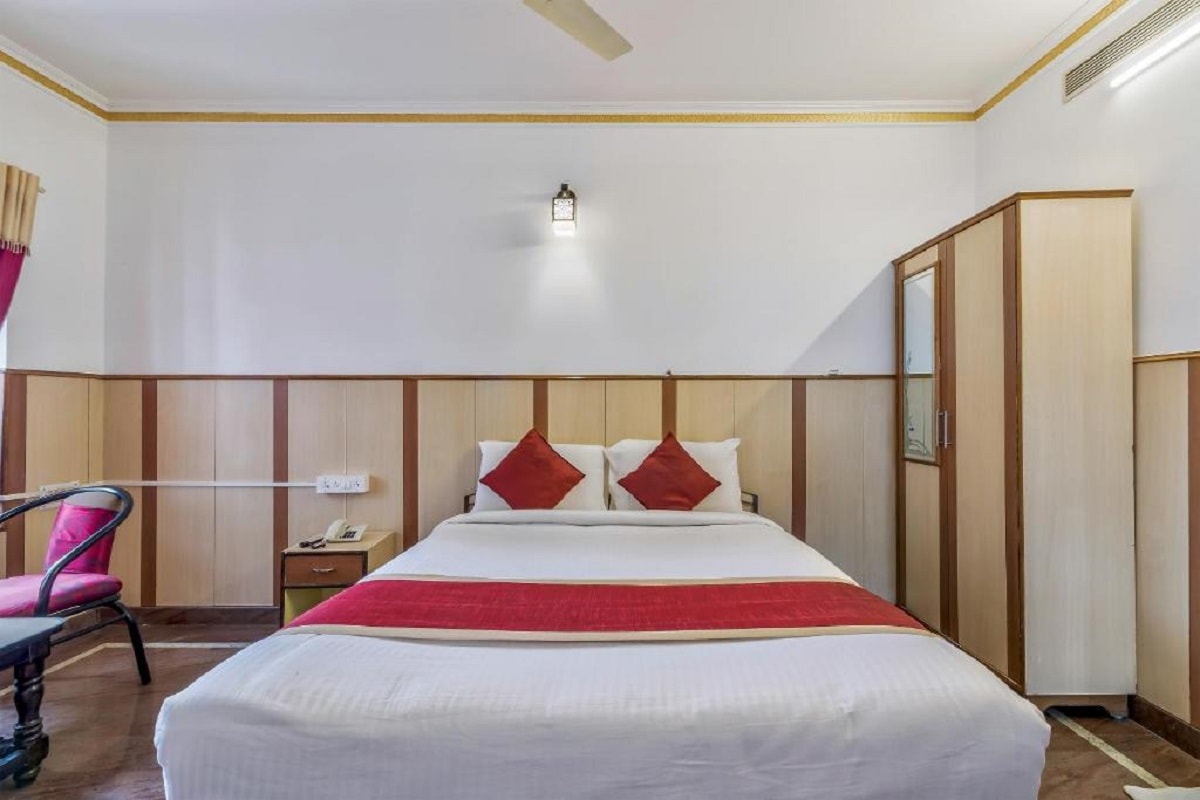 Hotel Shivaal's Residency - Tap to explore photos