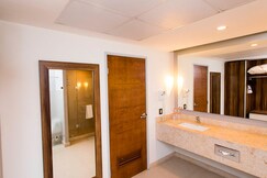 Holiday Inn Express PUERTO VALLARTA