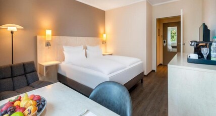 Sunday Hotel Bielefeld Johannisberg Room Type - Standard King Room