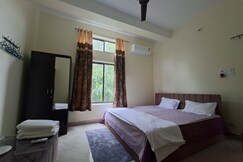 Camellia The Bungalow