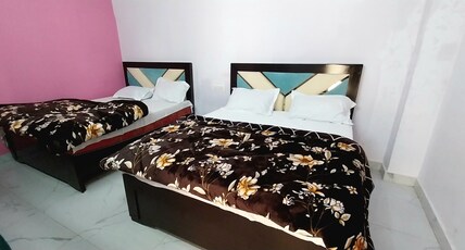 Shri Hari Lodge Room Type - King Family Bed Room