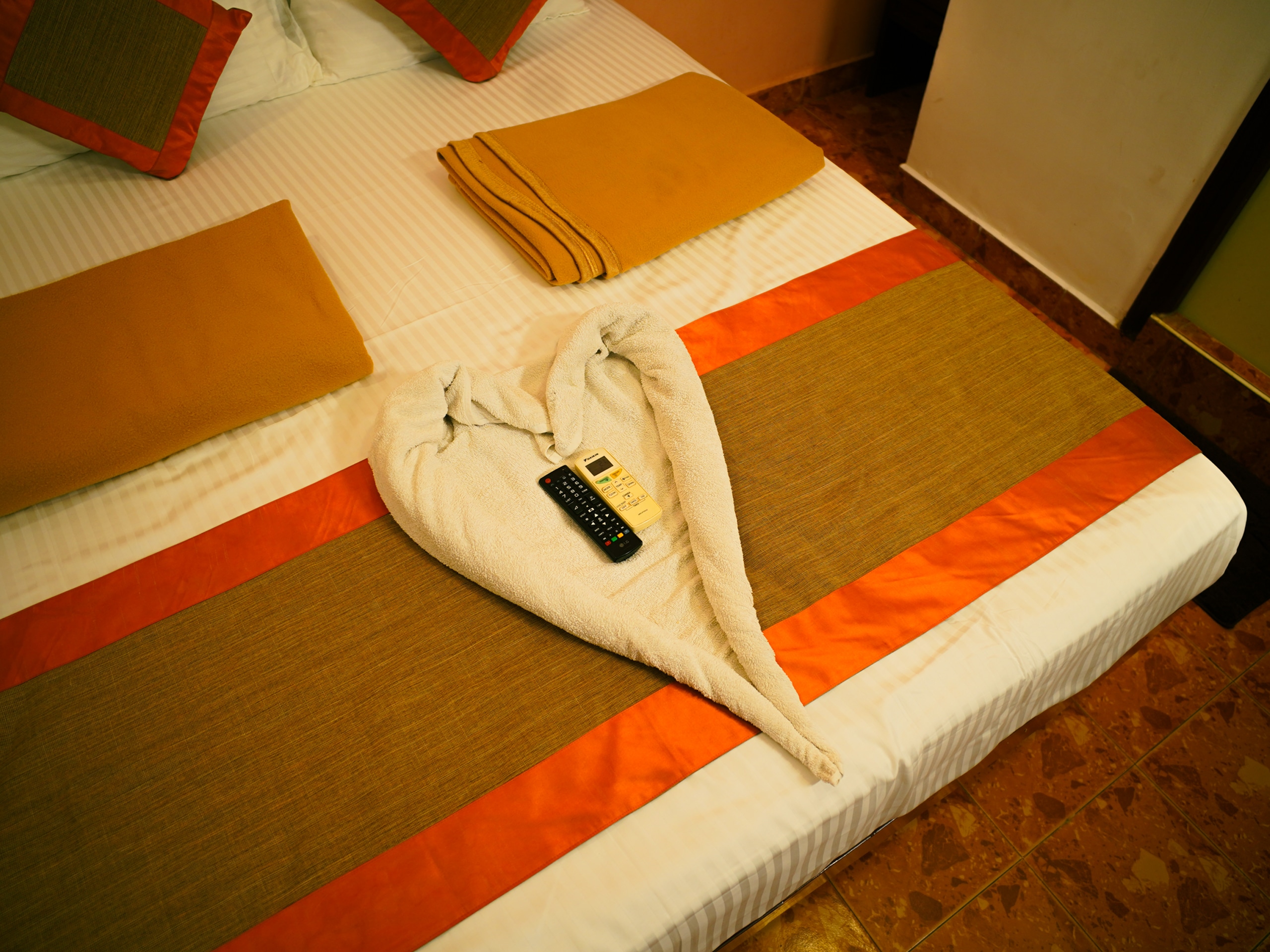 Hotel Raaj Bhaavan - Nungambakkam - Tap to explore photos