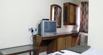 Royal Mid Town Lodge Room Type - Standard Room (AC)