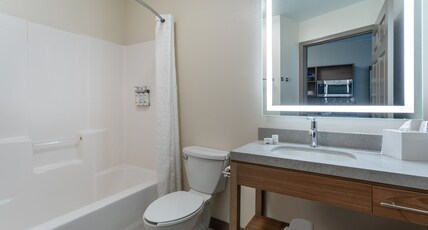 Candlewood Suites Grand Junction Room Type - 1 Queen Studio Suite Kitchen