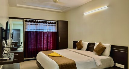 HOTEL SRI JUPUDY RESIDENCY Room Type - Deluxe AC Room