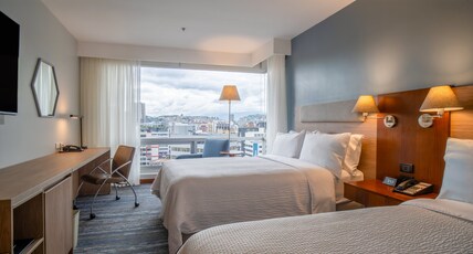 Holiday Inn Express QUITO Room Type - 2 Queen Standard