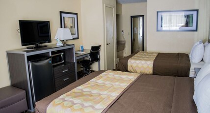 Best Western Coachlight Room Type - 2 Queen Beds, Non-Smoking, High Speed Internet Access, Microwave And Refrigerator, Coffee Maker, Hai Best Western Coachlight Room Type - 2 Queen Beds, Non-Smoking, High Speed Internet Access, Microwave And Refrigerator, Coffee Maker, Hai