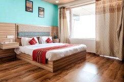 Address of Mountain Heaven 2 BHK flat 1km from Mall Road
