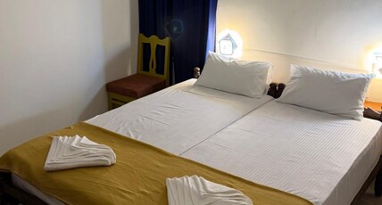 Mohans Inn Room Type - Bedroom 4