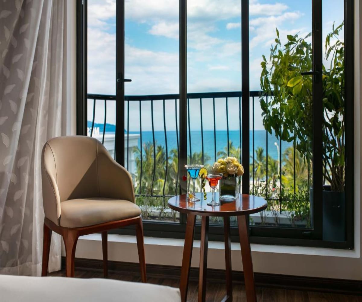 Nesta Hotel Da Nang - Tap to explore photos