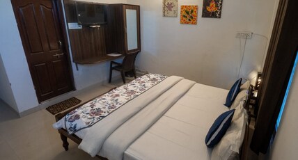 Hotel Lambodar Room Type - Super Deluxe Ac Double Bed Room