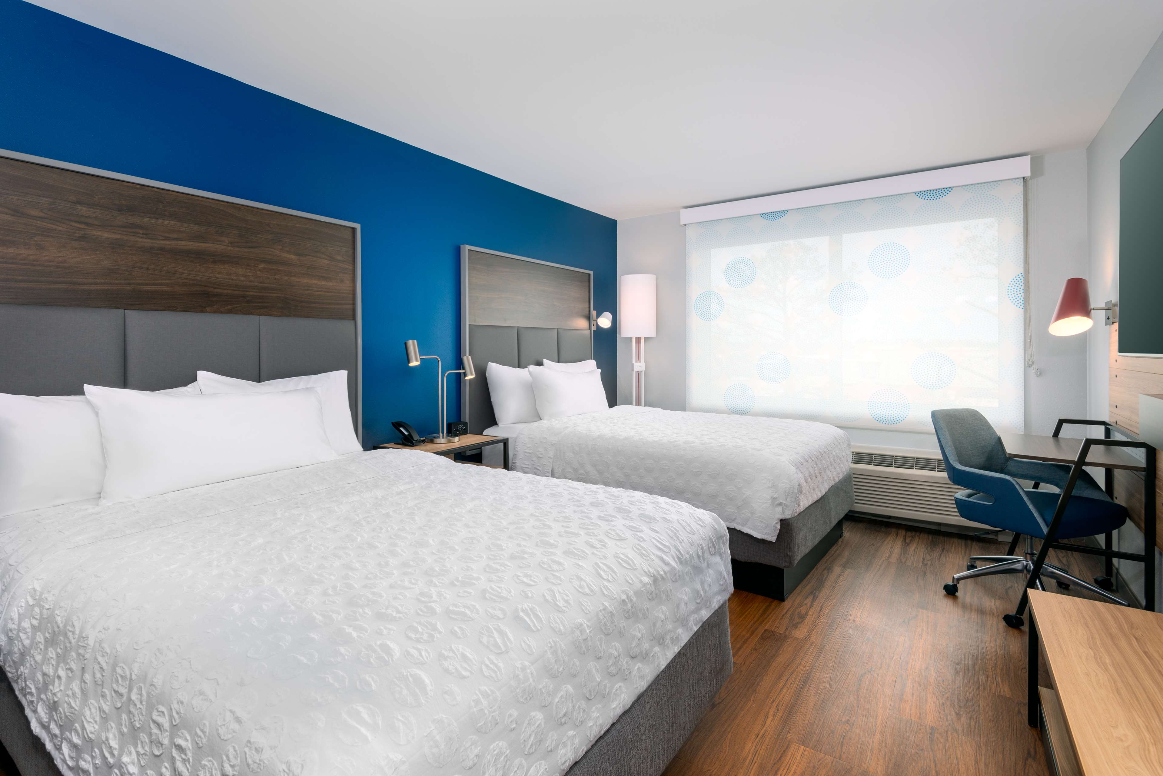 Tru by Hilton Wilmington - Tap to explore photos