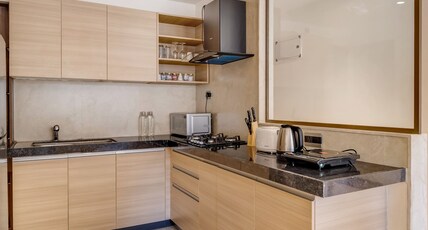 Capri Modern Studio in Secure BKC Complex w Wi Fi Room Type - Capri Modern Studio in Secure BKC Complex w Wi Fi