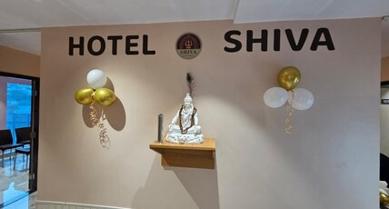 HOTEL SHIVA Room Type - Deluxe Double Bed Room with City View