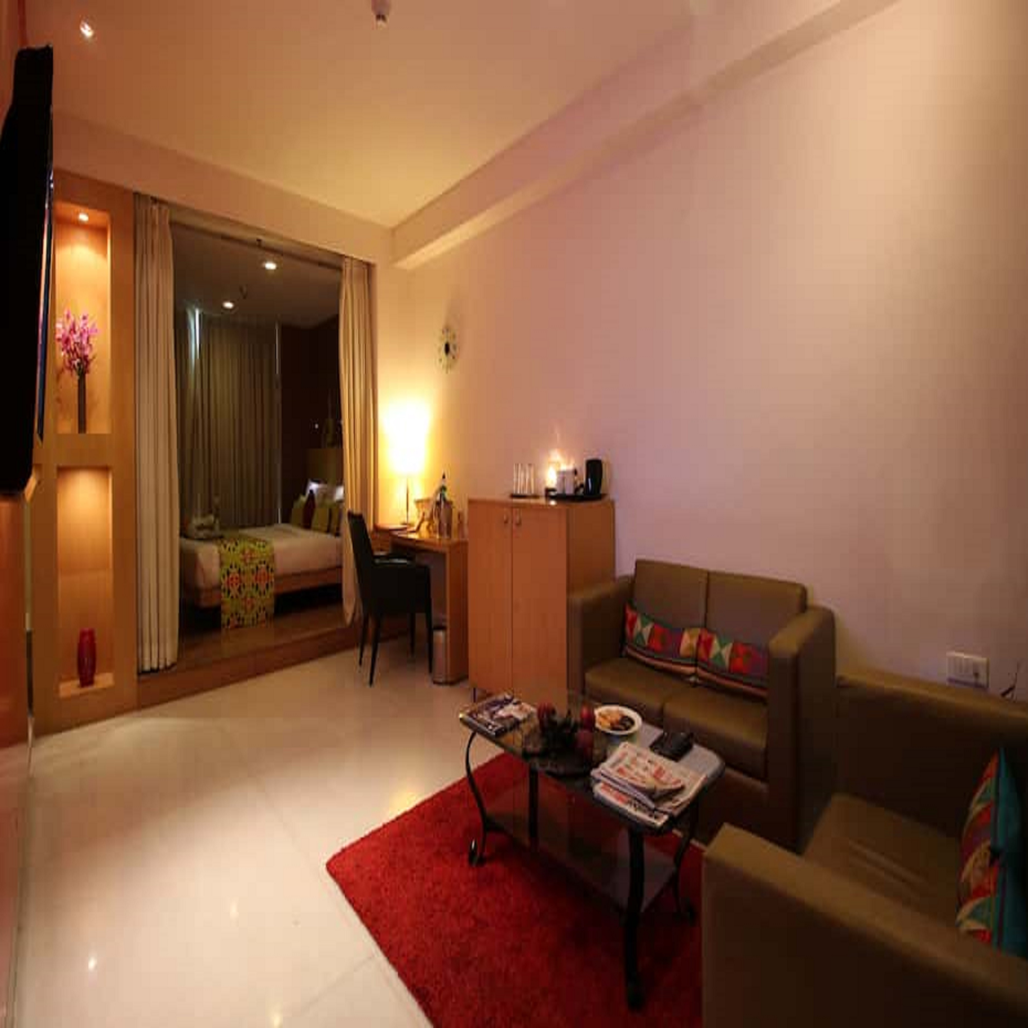 The Beatle - Tap to explore photos