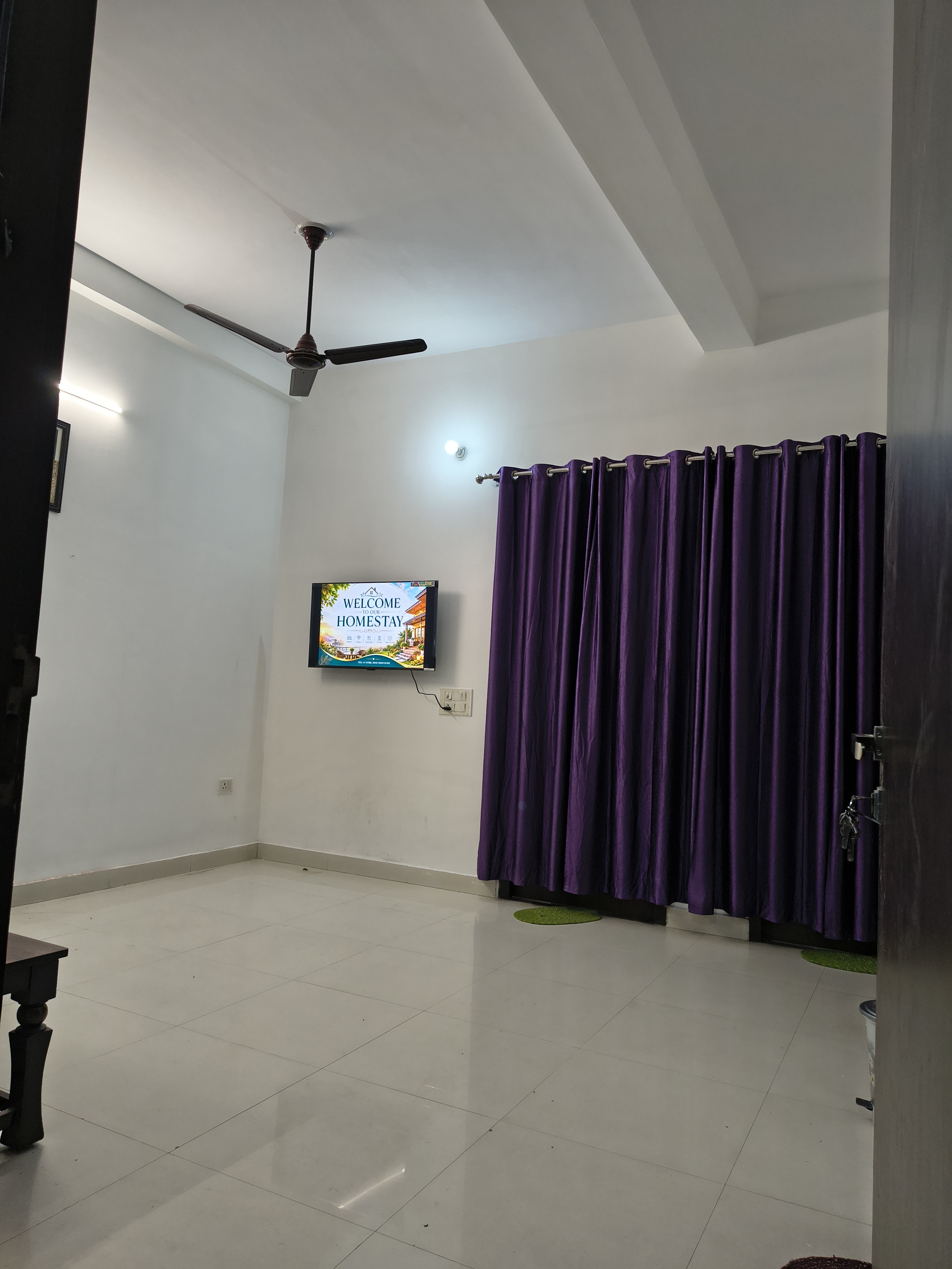 Family Nest - Peaceful Comfortable Stay - Tap to explore photos