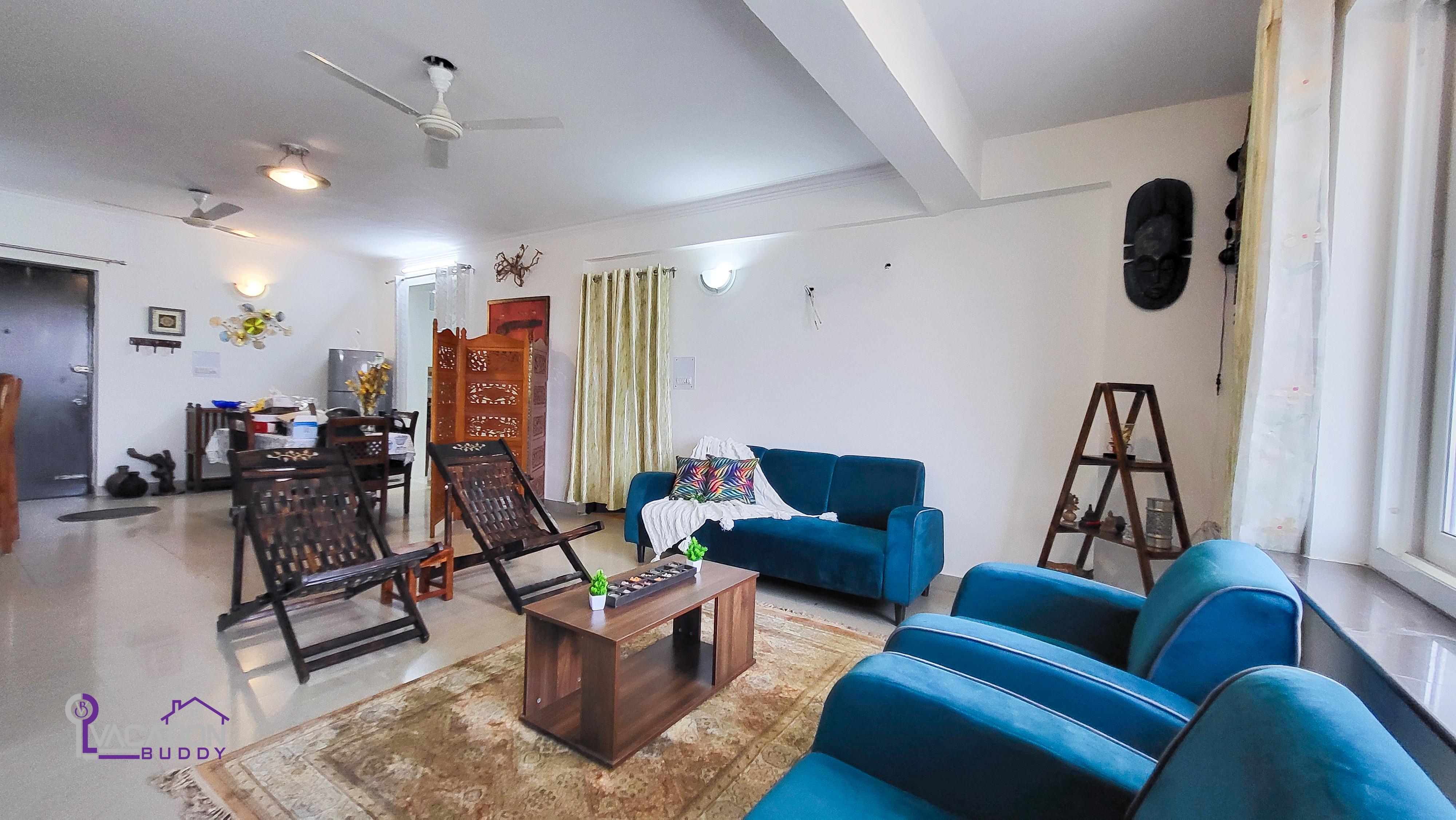VacationBuddy Cat's Den 3BHK Penthouse Vasant Kunj - Tap to explore photos