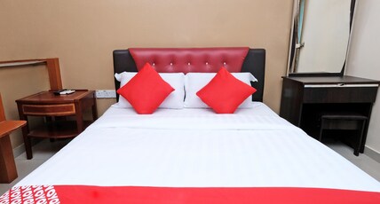 Hotel O Ayuni Hotel Room Type - Standard Queen