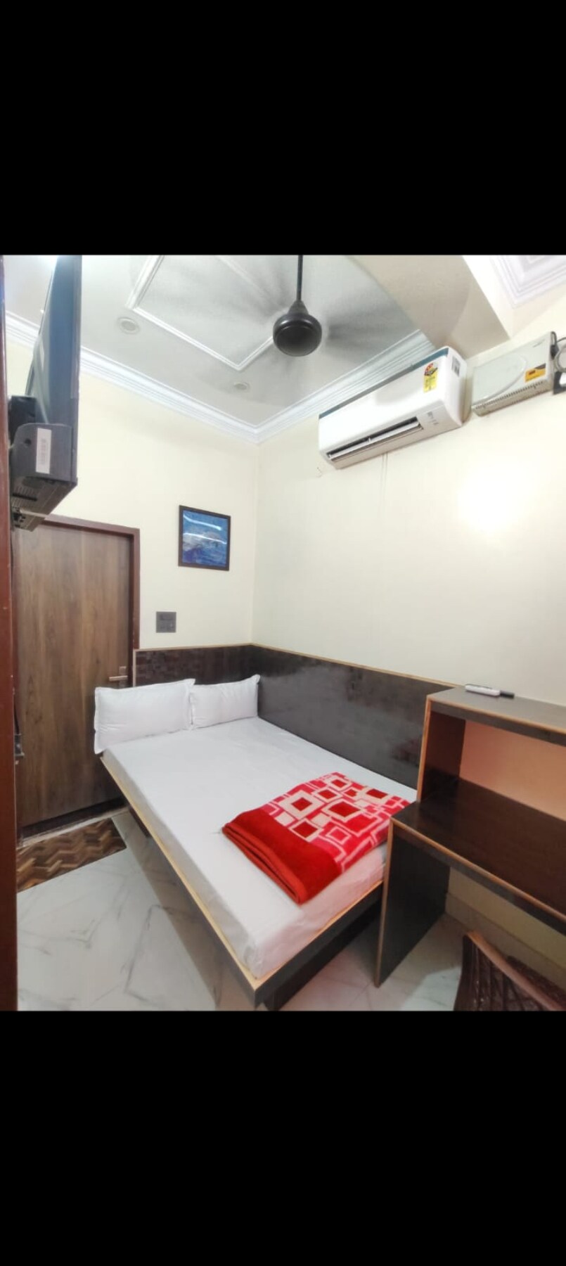 Vinayak Home Stay Mathura - Tap to explore photos