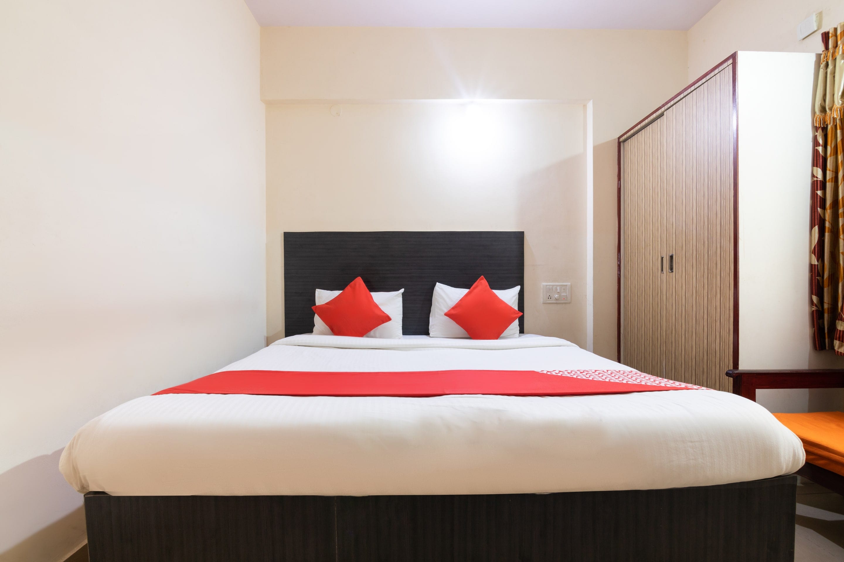 Hotel O Rajmahal Boarding & Lodging - Tap to explore photos