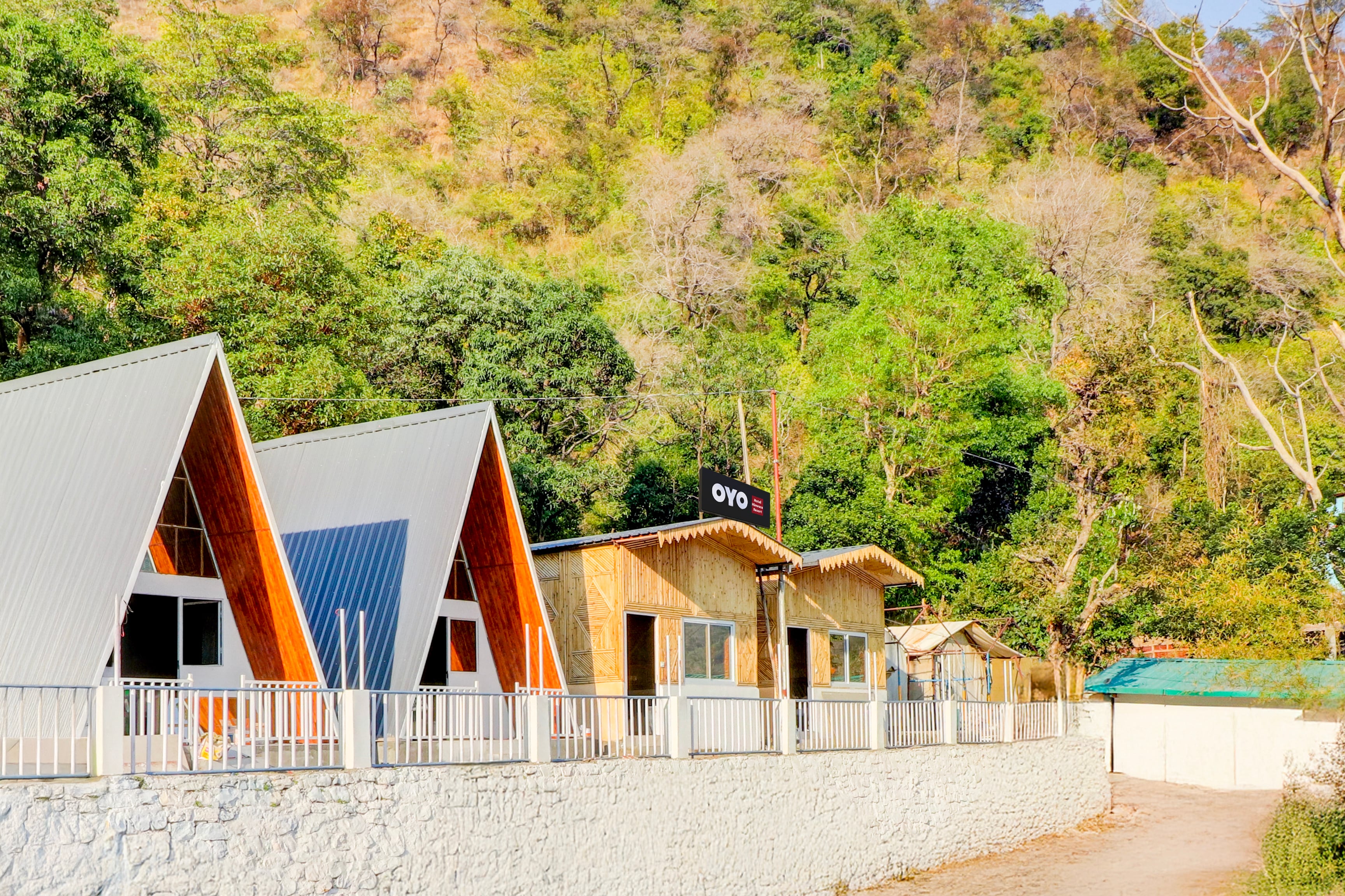 Hotel O Himvasa Resort - Tap to explore photos