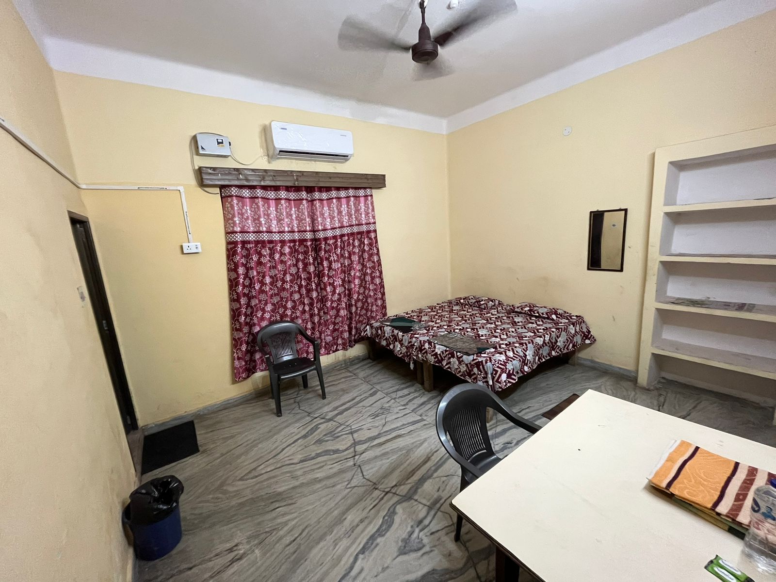 Vishwa Deva Home Stay - Tap to explore photos