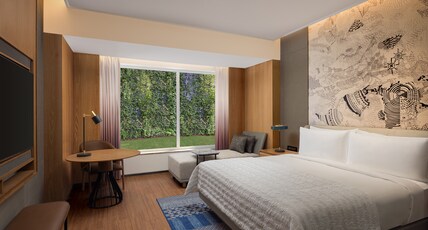 Le Meridien Dehradun Resort & Spa Room Type - Deluxe Guest room, 1 King, Garden view