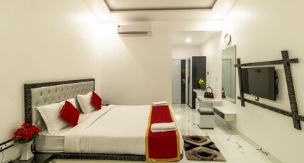 Casa Majestic Resort & SPA Room Type - LOTUS EXECUTIVE ROOMS WITH JACUZZI , BALCONY Casa Majestic Resort & SPA Room Type - LOTUS EXECUTIVE ROOMS WITH JACUZZI , BALCONY