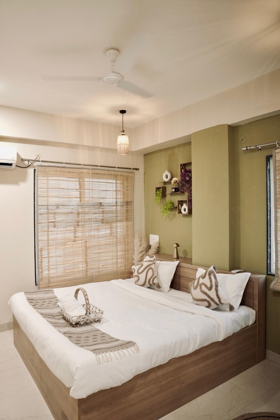 The Kove 1BHK Couple friendly - Tap to explore photos