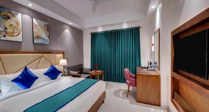 Click Hotel Aurangabad Room Type - Premium Rooms