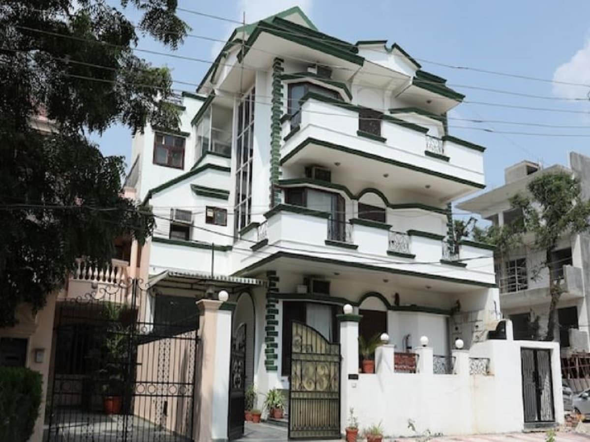 Mosca Residency Arjun Marg - Tap to explore photos